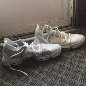 Nike Basketball shoe